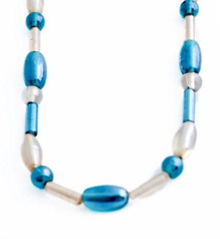 Turquoise and cream Indian glass bead necklace